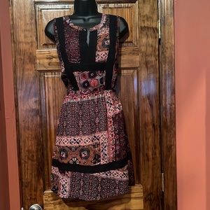 Miss Me Lace Detailed Sleeveless Dress.. gorgeous!